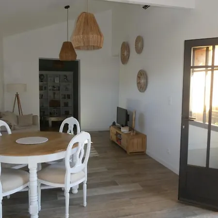 L'echappee Belle For 2 People In *