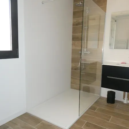 The Perfect Getaway An Intimate Retreat In A Modern House בית נופש אנדרנוס-לה-באינס